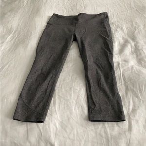 Fabletics cropped leggings